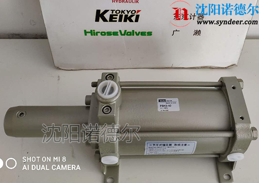 PBH3-40太阳铁工增压缸_TAIYO